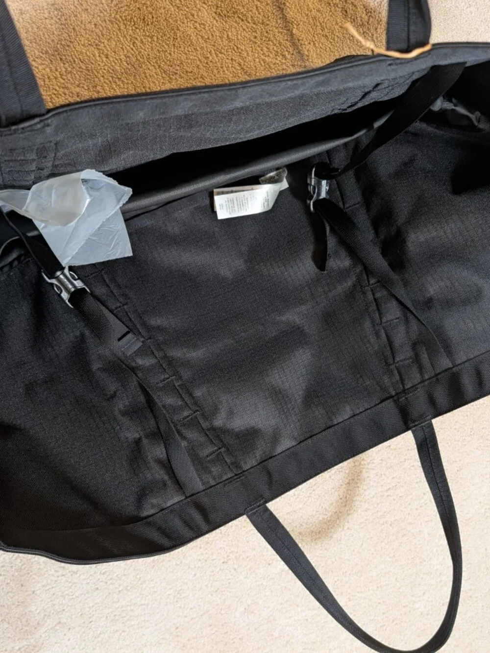 Patagonia Black Hole Gear Tote 61L Bag Case Ski Bag Oversized Tote New w/Tags